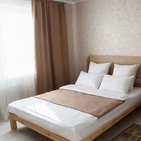 Paulmarie Apartments On Kozlova Soligorsk Exterior photo