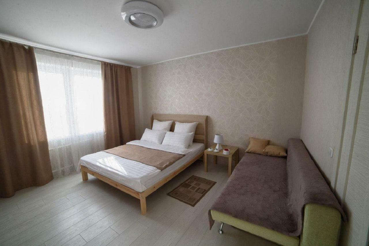 Paulmarie Apartments On Kozlova Soligorsk Exterior photo